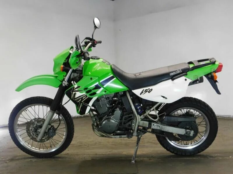 Кавасаки КЛР 650. Kawasaki KLR 650 2001. Kawasaki klr650 зеленый. Kawasaki KLX 650 2001г.