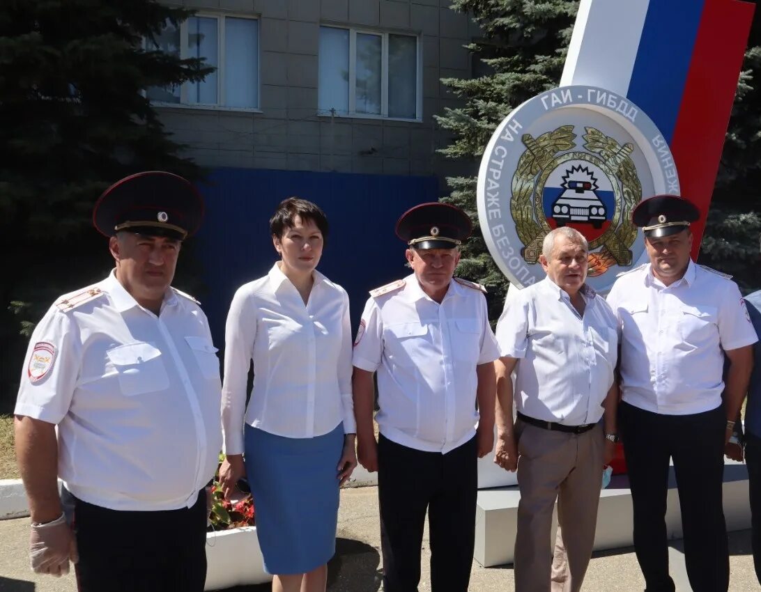 Гаи невинномысск. Начальник ГИБДД Невинномысска. Сотрудники ГАИ Невинномысск. ДПС Невинномысск.