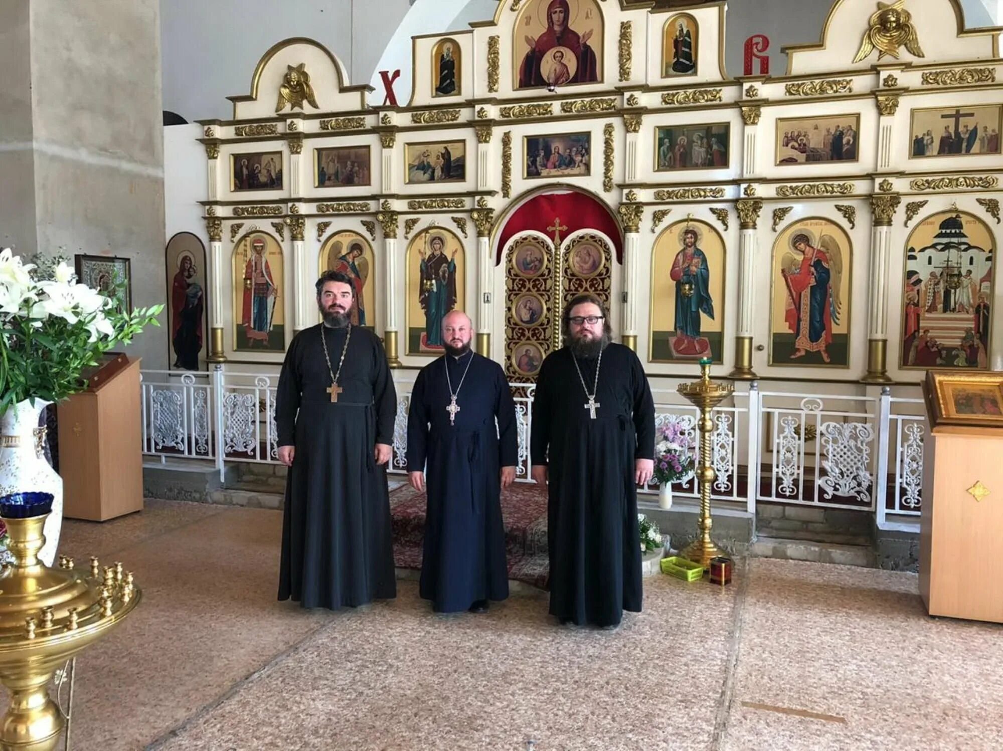 Хор храмвюа в крестоыоздвиженском храме ярославлю. Крестовоздвиженский храм орехово зуево расписание. Крестовоздвиженский храм петрозаводск. Крестовоздвиженский храм орехово-зуево. Крестовоздвиженский храм орехово зуево расписание.