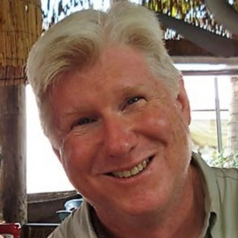 Джей уильям лорш. Том бернс менеджмент. Burns tom song. Том бернс фото. Tom burns.