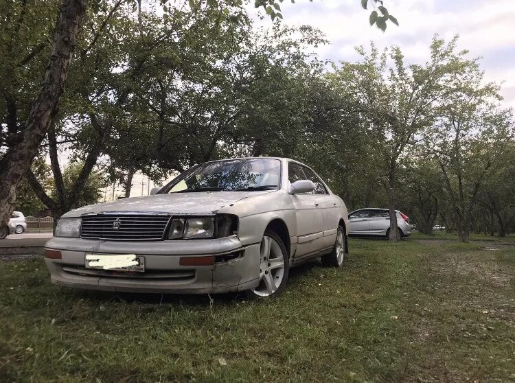 Тойота краун 141. Crown jzs141. Toyota Crown 141. Crown jzs141 styling. Тойота Краун 141 в рапторе.