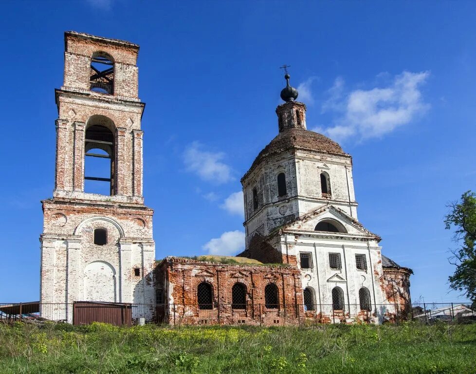 Троицкое нижегородская область фото. Тепло-Троицкое Дальнеконстантиновский район. Теплотроицкое Нижегородская область Дальнеконстантиновский район. Тепло-Троицкое храм Живоначальной Троицы. Церковь Троицы Живоначальной в Троицком Нижегородской области.