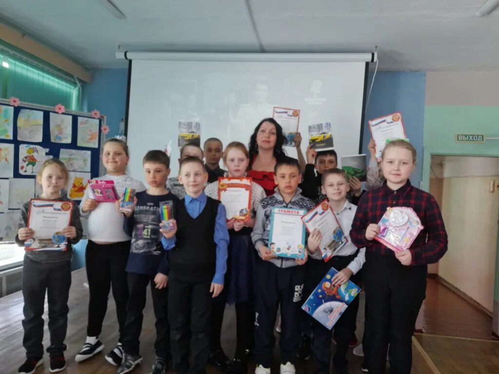 Книжкина неделя 2022. Детская неделя 2022. Детская библиотека фото. Здравствуй книжкина неделя в библиотеке картинки с надписями. Детская неделя 2022.