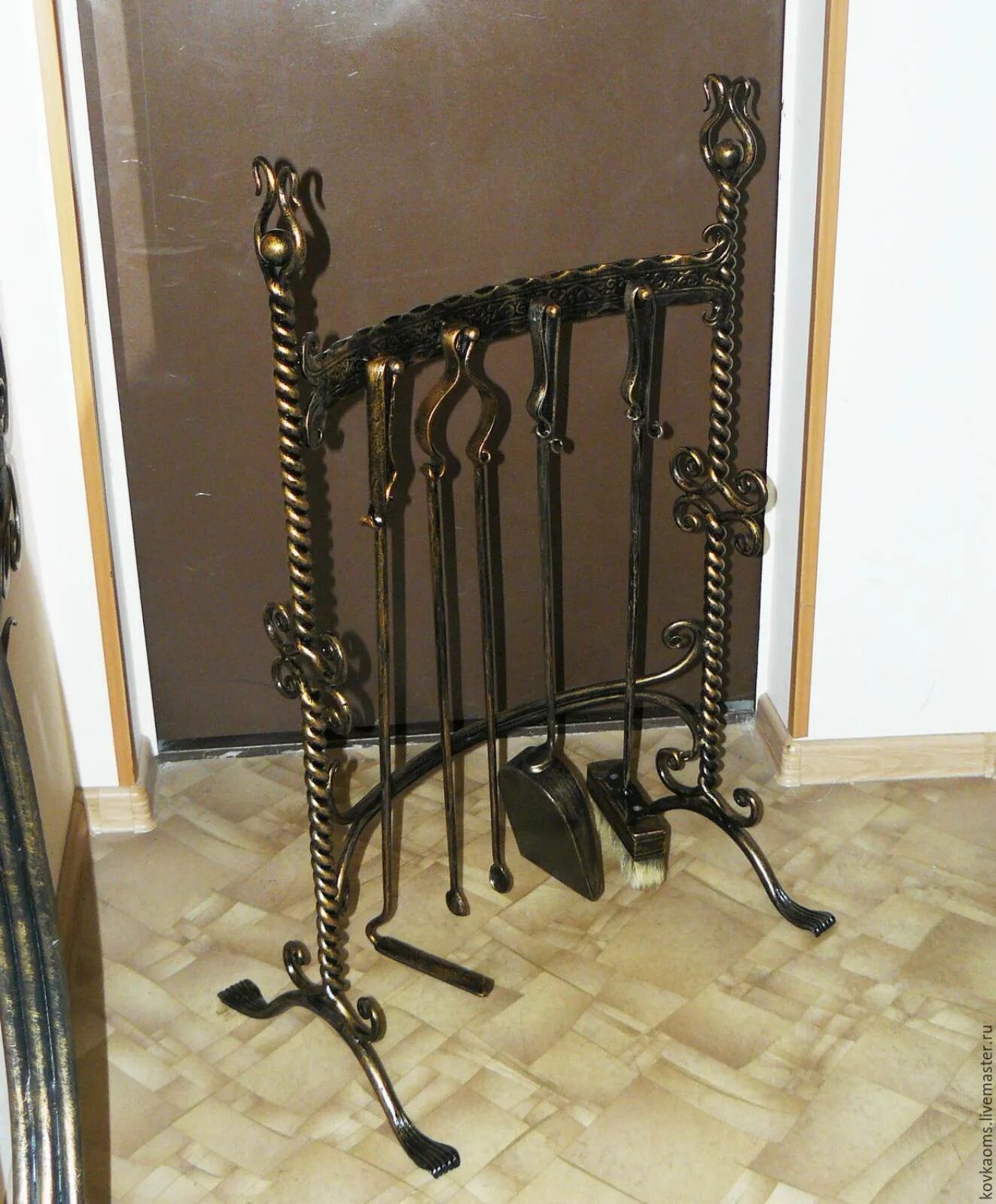 Каминный набор е10002вк. Каминный набор кованый. Каминный набор кованый. Набор для камина кованый. Набор для русской печи кованый kn909.