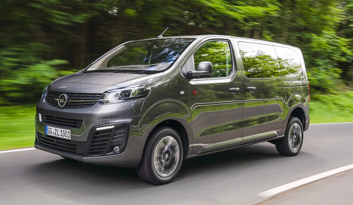 Mitsubishi delica 5d (d5) 2007. Mitsubishi delica d:5 2021. Mitsubishi delica space gear 4wd. Минивэн с большим клиренсом. Mitsubishi delica d:5.