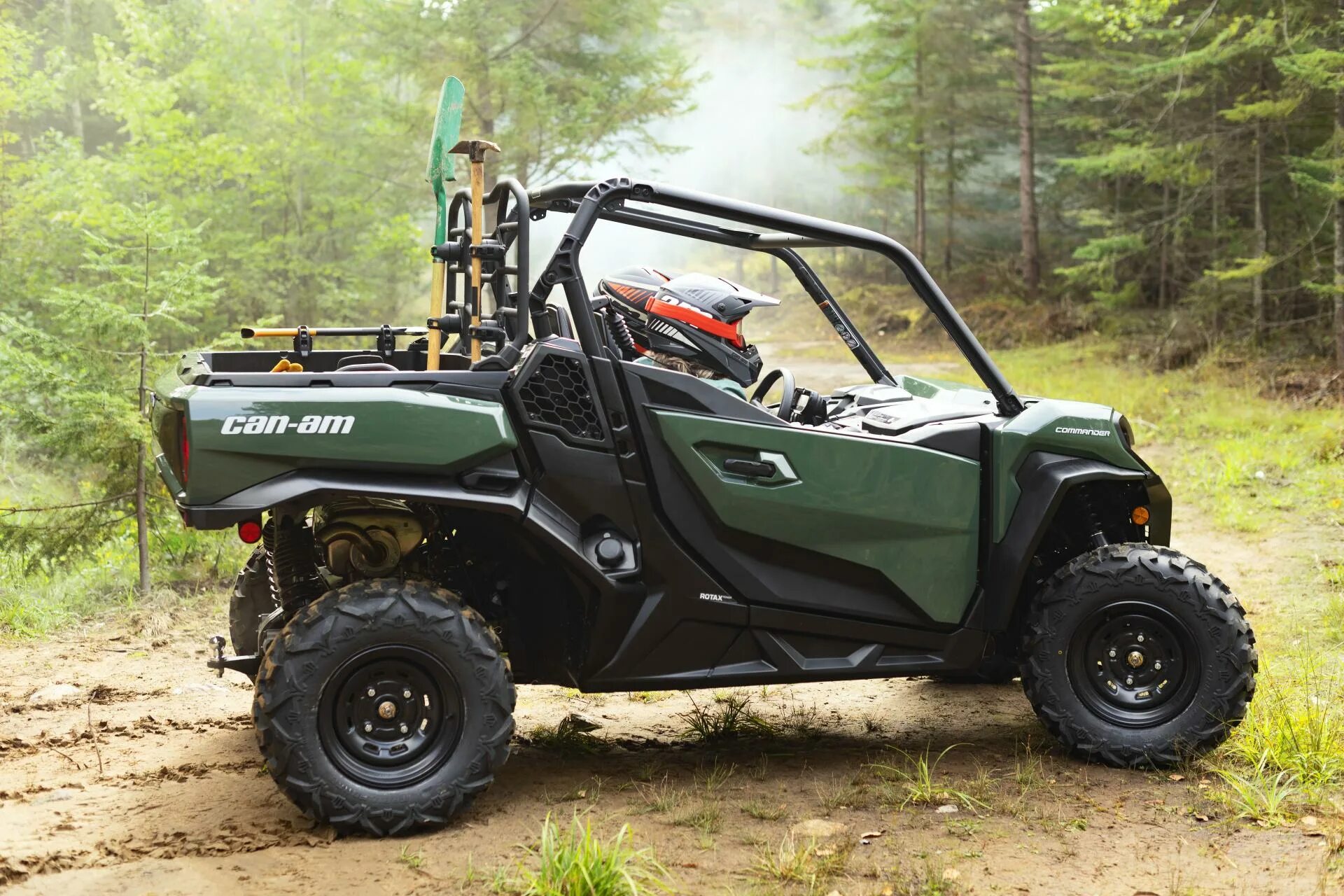 Can am commander. Мотовездеход брп командер. can am commander 1000 xt. can am commander dps 700. can-am commander 1000r xt.