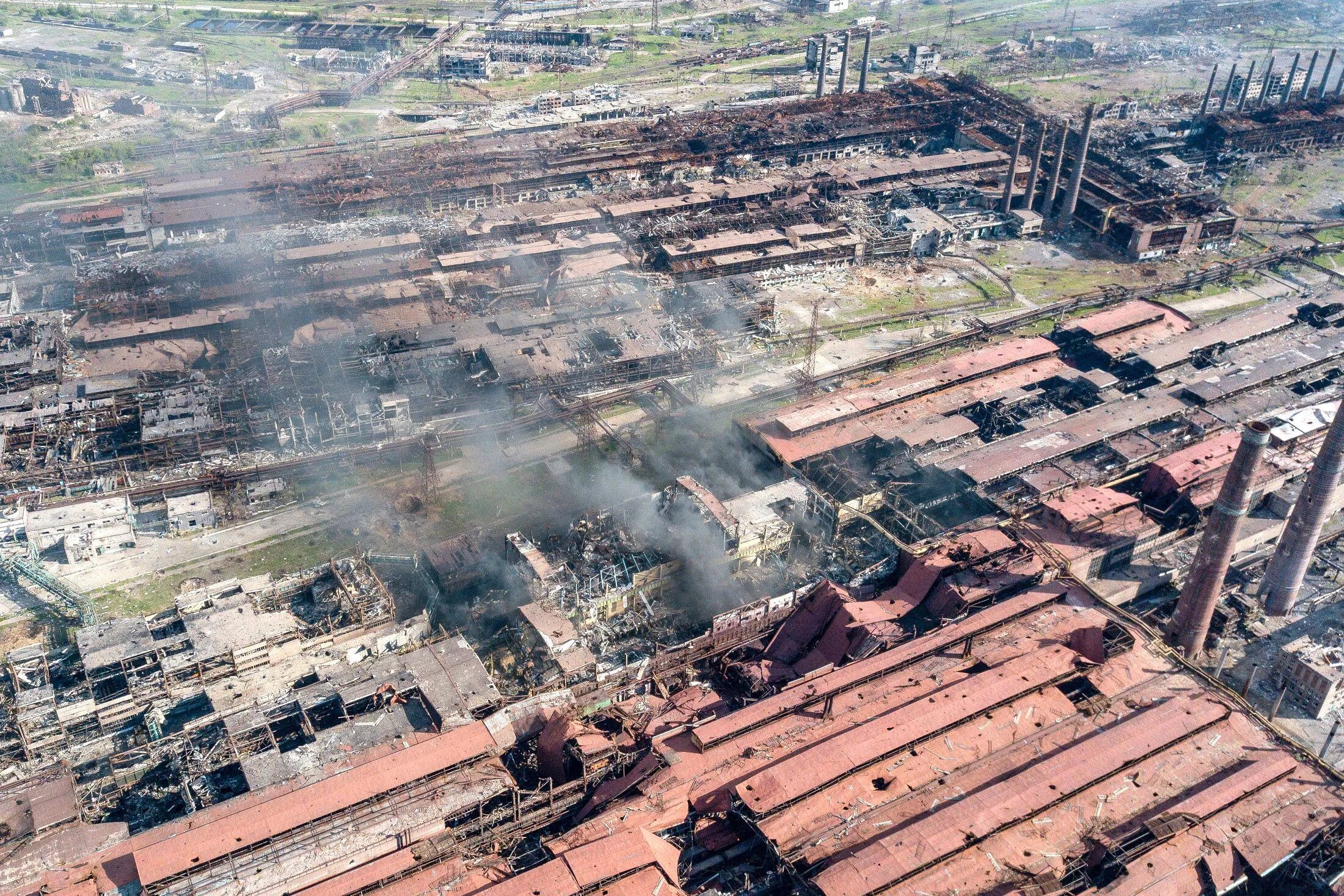 Азовсталь 2020. Комбинат азовсталь. Город мариуполь завод азовсталь. Комбинат азовсталь. Завод азовсталь в мариуполе площадь.