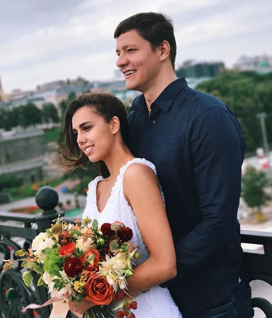 Почти жена. Почти жена