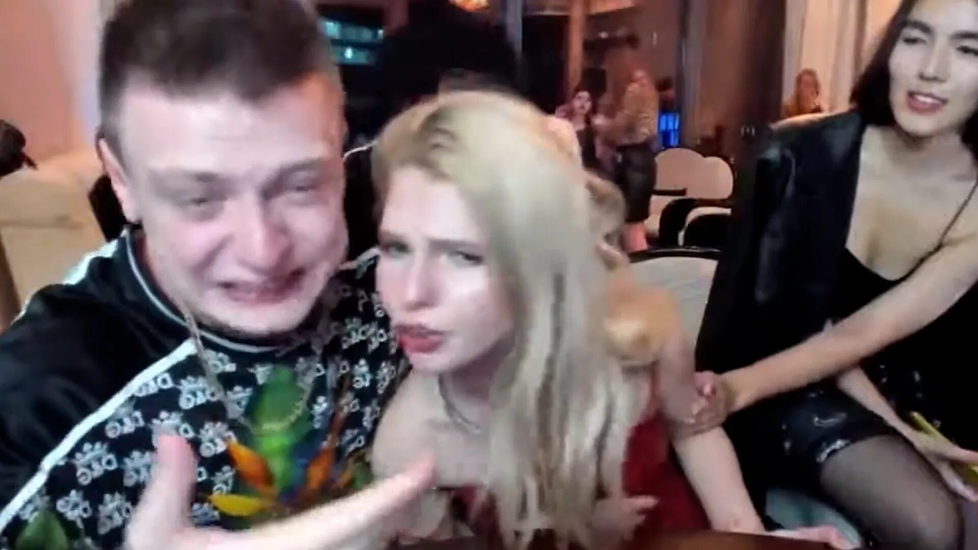 Татьяна швед gtfobae. Кристина никитина kinder play стримерша нижневартовск. Shulyyyyyy стримерша. Самые популярные стримерши. Таня швед gtfobae.