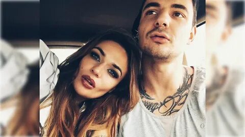 Klublarda yalangoch odamlarni tomosha qiling