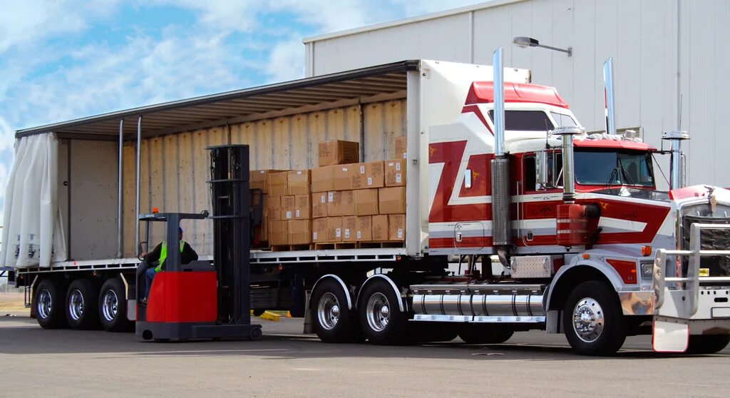 Американские траки петербилт. Peterbilt oversize load. Truck loaded. Грузовики heavy haul. Ltl перевозки.