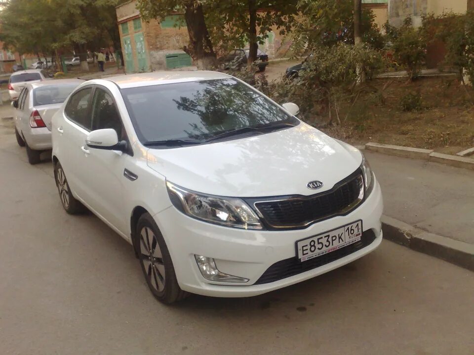 Купить кия пенза. Kia Rio 3016 белый. Kia Rio 2012 гос номер. Белая Киа Рио 2012 года. Киа Рио 1.6.