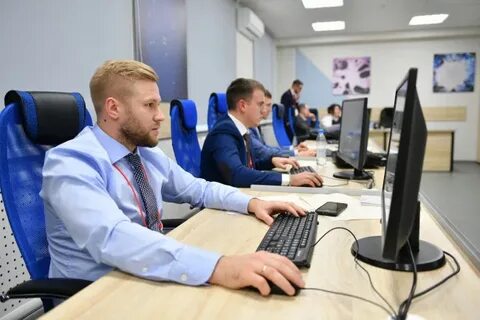 Специалистов 22