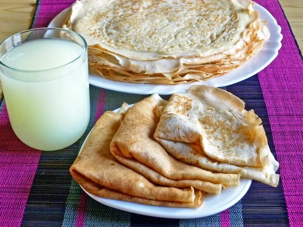 вкусные блины на сыворотке. блинчики на сыворотке тонкие. татарские блинчики каймак. блины на сыворотке. блины на сыворотке.