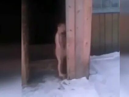 На Алтае родители выгнали голого ребенка на улицу в 20-градусный мороз - TO...