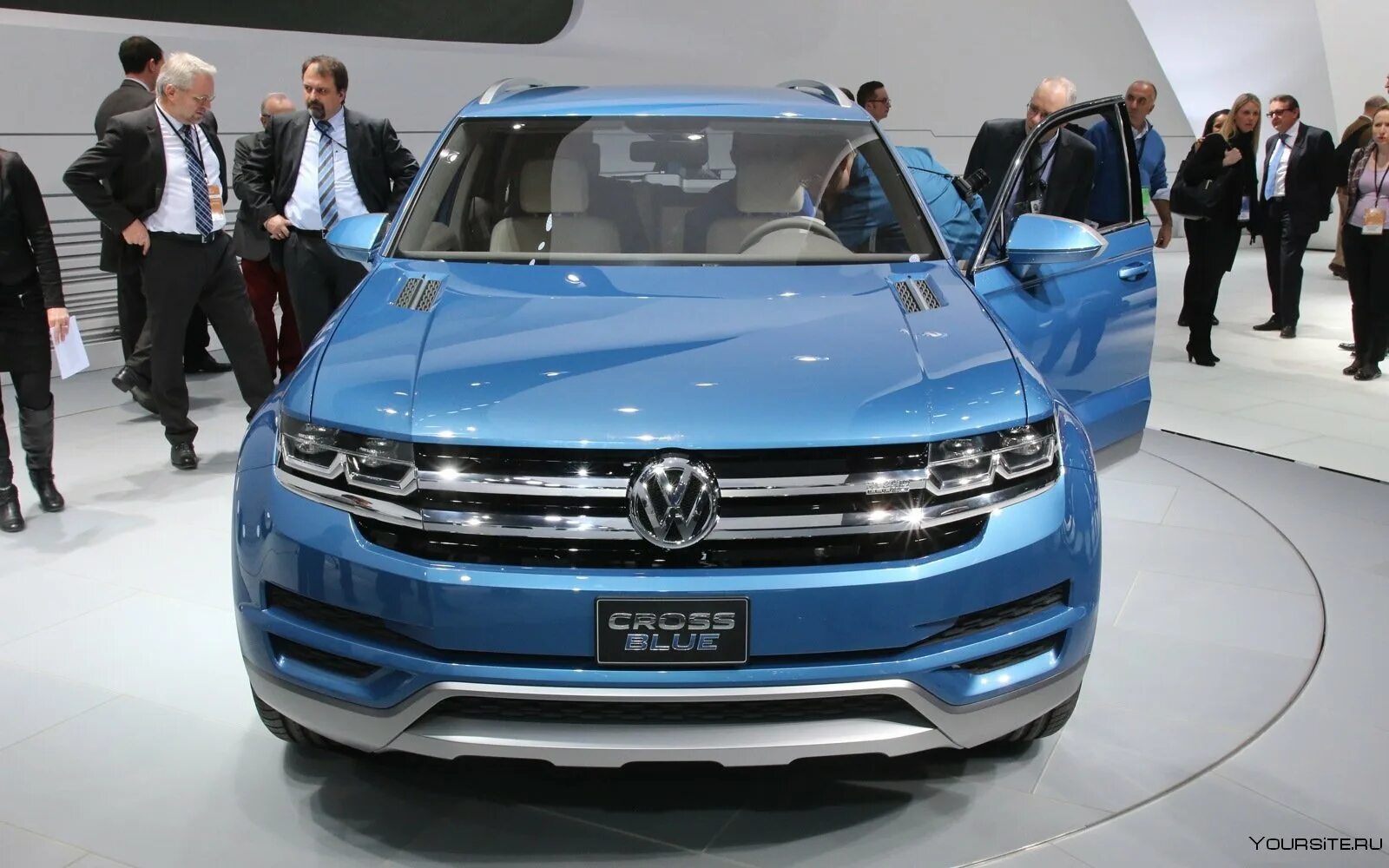 Tiguan 2021. Фольксваген тайга новый. Volkswagen crossblue concept. Новый фольксваген джетта 2018. Фольксваген тигуан кросс купе 2020.