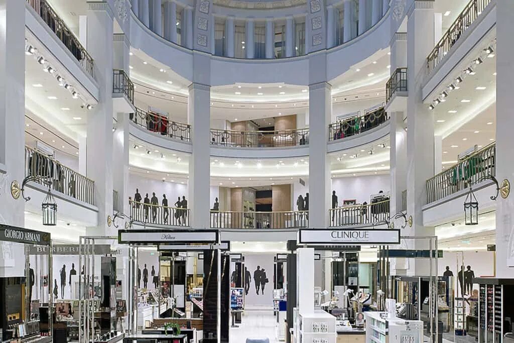 длт дом ленинградской торговли. сайт длт спб. витрины длт. длт диор. сайт длт спб.