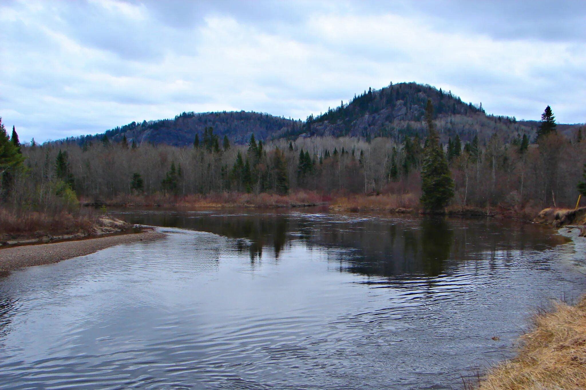 Водопад карелия воицкий водопад. Река гулам. Река сумбар туркмения. Пороги реки кадрин. Реки гула.