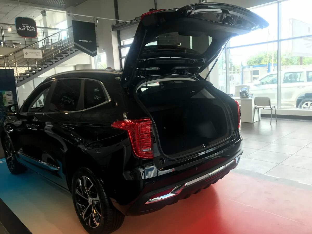 Тип хавал джолион. Haval jolyon черный elite. хавал 2025 черный. haval jolion черный. хавал джолион черный 2025.