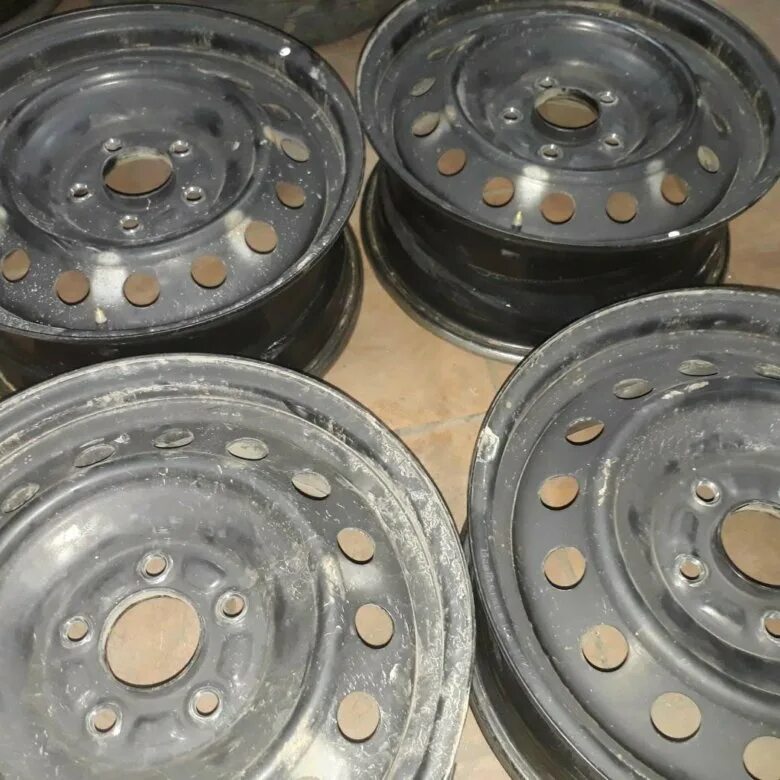 штампованные диски r16 на форд фокус. R16 5 112 et42 штамповки. штампы на ниву r16. диски штампованные r16 королла. штампы toyota r16.