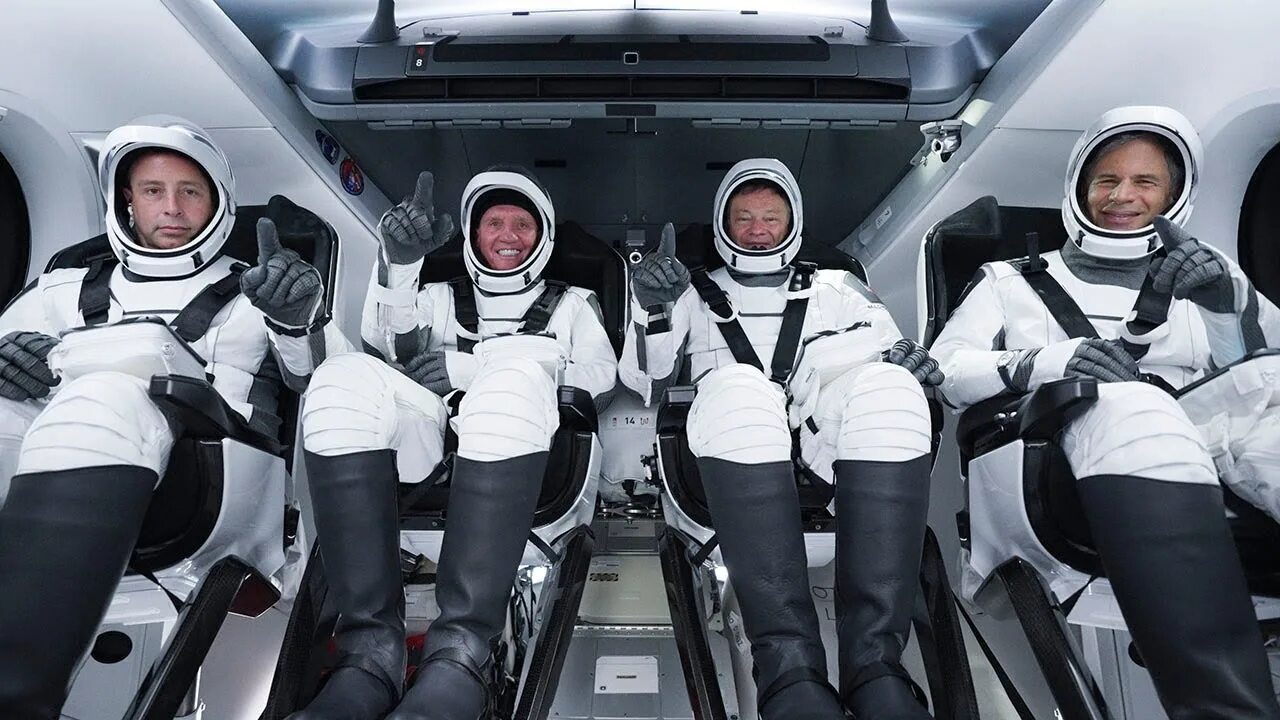 SPACEX Crew Dragon МКС. Крю драгон космический корабль. Dragon 1 SPACEX. SPACEX запустила корабль Dragon к МКС.