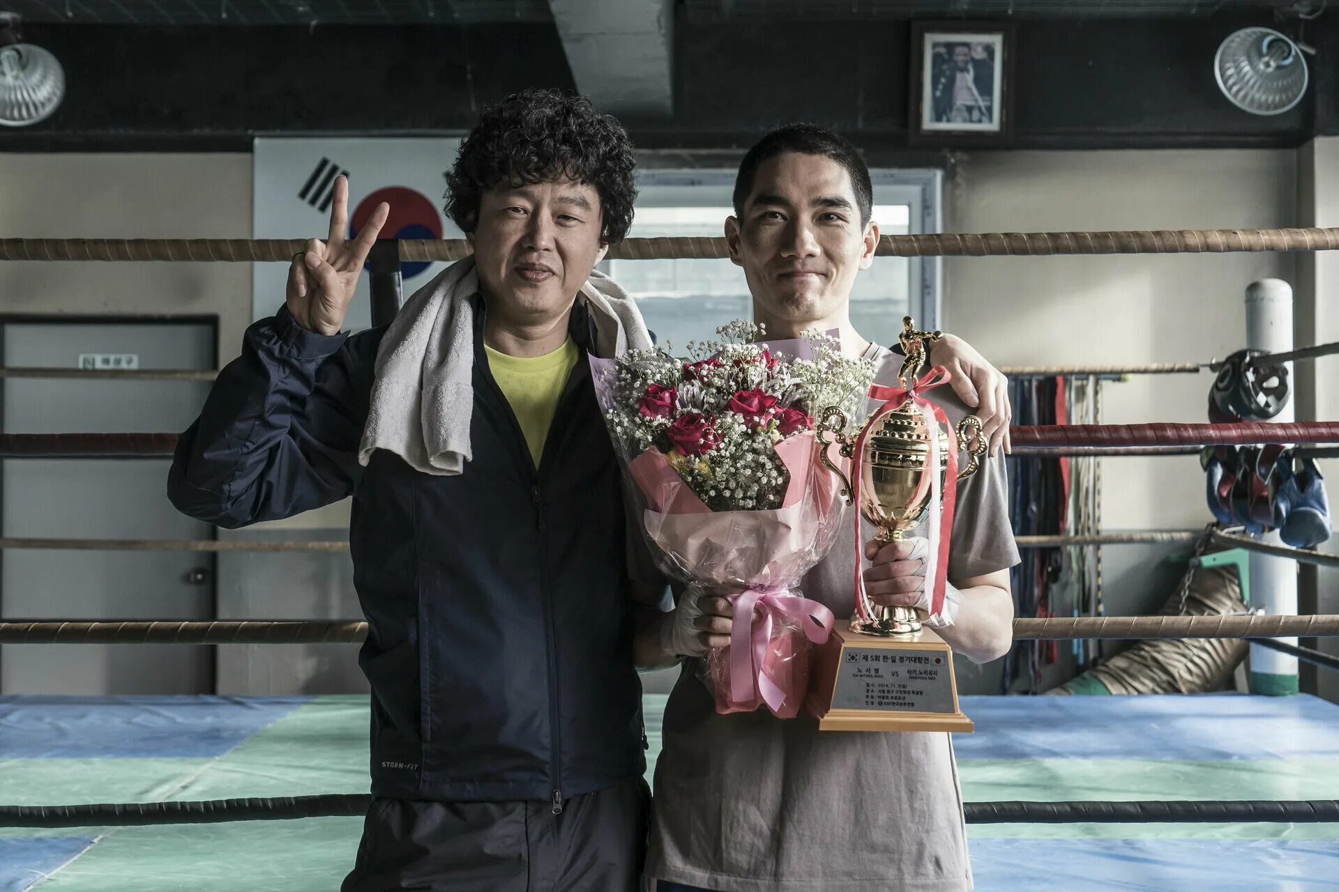 боксер 2019. сантос сауль альварес барраган. Cotto vs mayweather face to face. отбитый боксёр (2019). боксеры топ национальные.