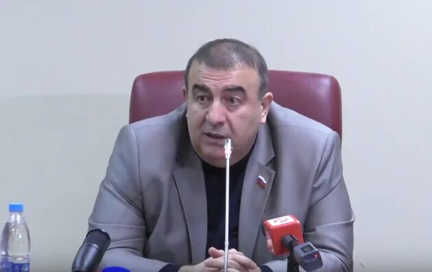 Депутат ульяновска абубекяров. Володарский депутат. Володарский депутат. Володарский депутат. Депутат володарский фото.
