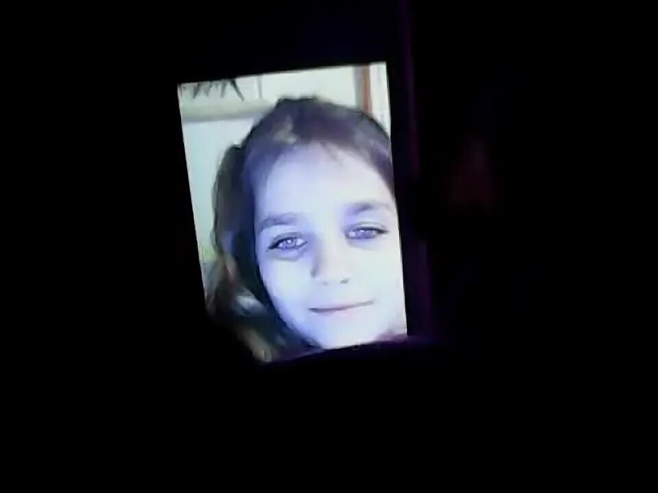Варя песня слушать. Варя песня слушать. Варя песня слушать. Мама мама ты моя стена каменная петь в караоке. Варя песня слушать.