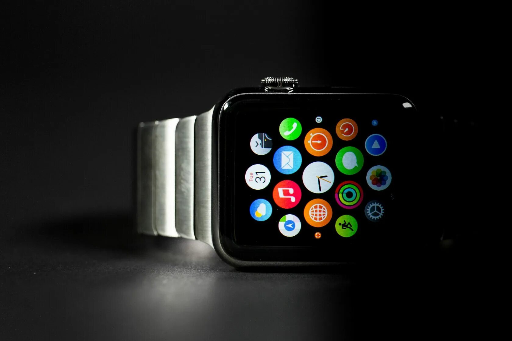 Iphone watch. Айфон 12 и эпл вотч. Смарт часы эпл. Apple Smart Apple watch 7. Iphone 12 + Apple watch.