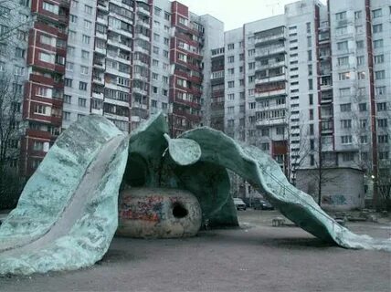 Горка листьев
