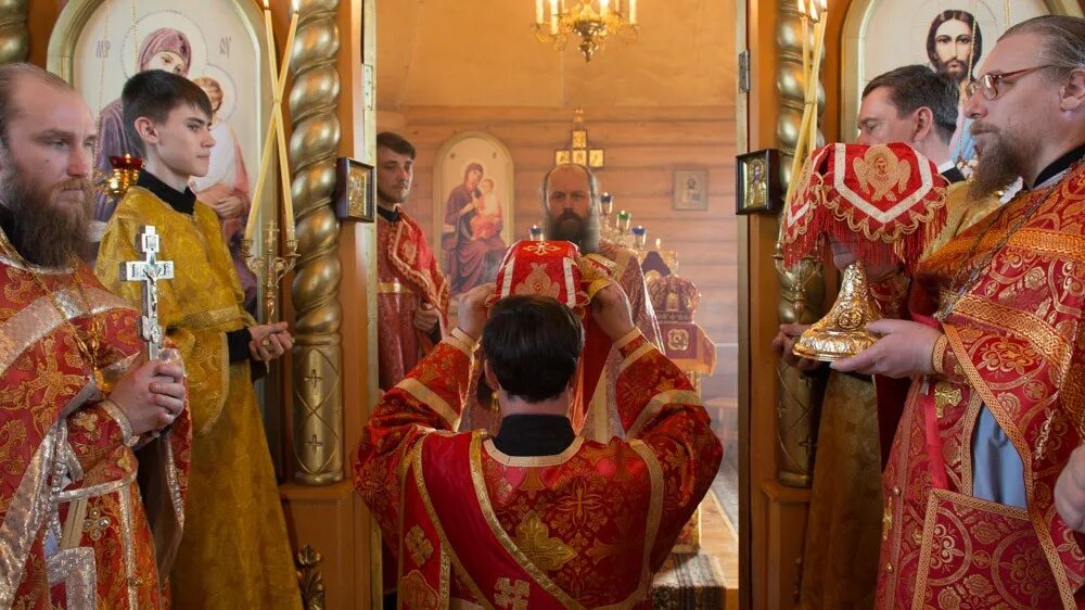 настоятель храма спаса нерукотворного. настоятель храма спаса нерукотворного. протоиерей борис куприянов. александр беломестных священник. рязанская епархия.