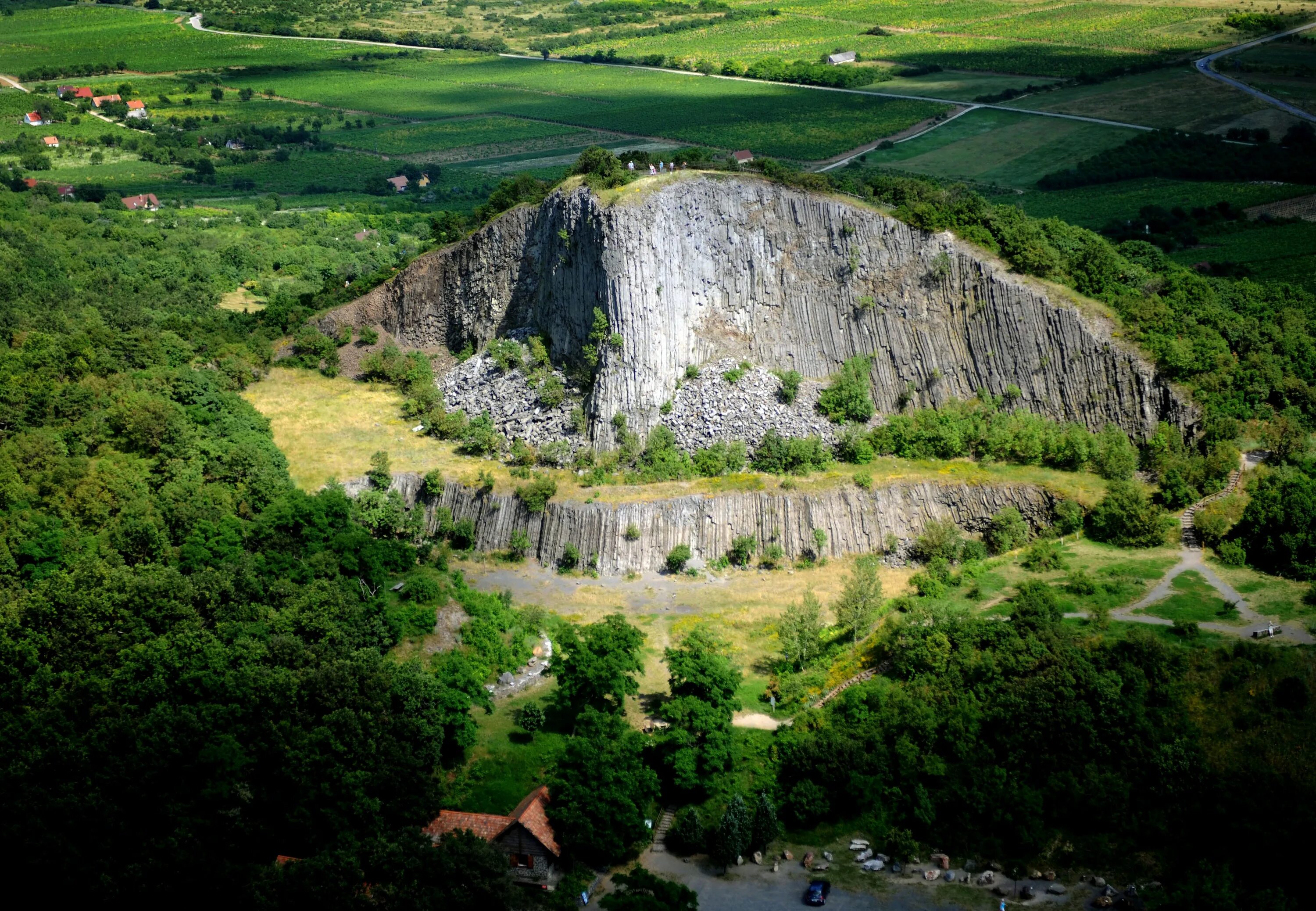Ке́кеш гора в венгрия. Венгрия высочайшая гора. Ке́кеш гора в венгрия. Гора герлаховски-штит. Ке́кеш гора в венгрия.