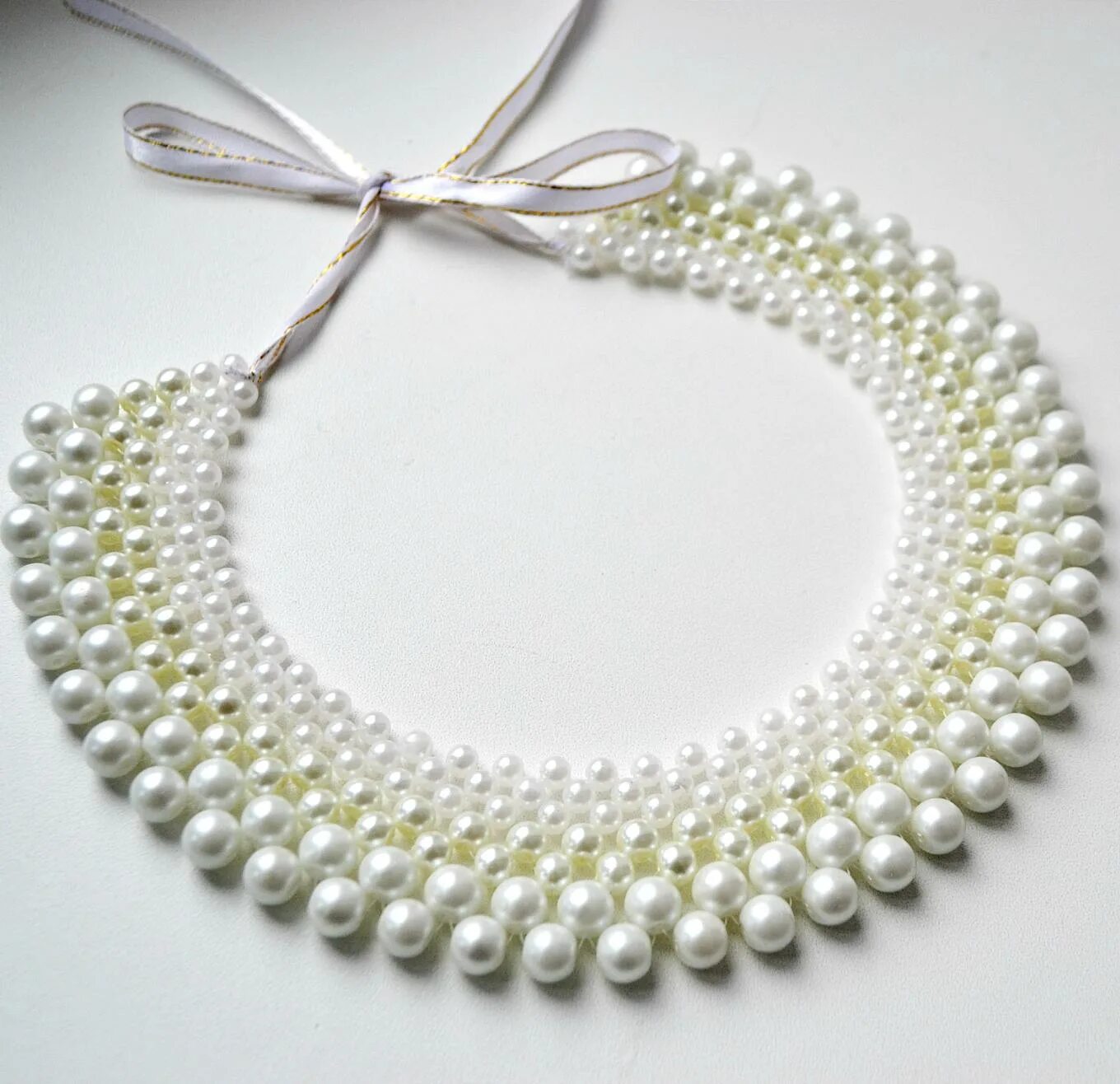 Ожерелье из бисера. Широкое колье из бисера. Как сделать колье из бисера. Как сделать колье из бисера. Необычное колье из бисера.
