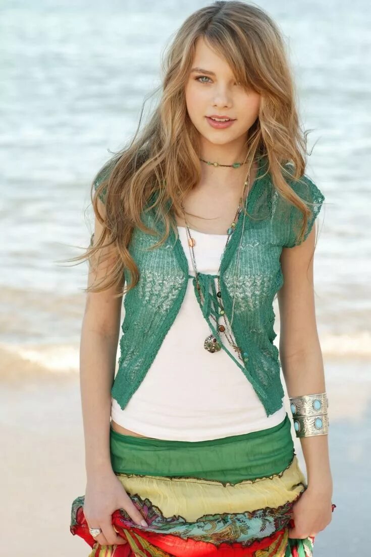 Платье для девочки подростка. Диана пентович модель. Девушки подростки. Симпатичные девочки 12 лет. Одежда для девочек 14 лет.