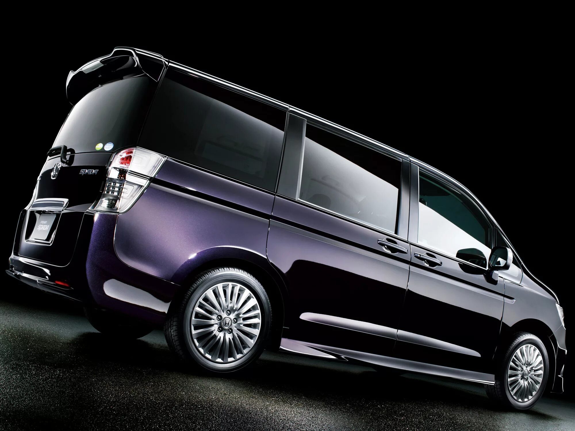 Хонда степвагон 4 поколение. Honda stepwgn. honda stepwgn spada 2009. honda stepwgn spada. хонда stepwgn spada.