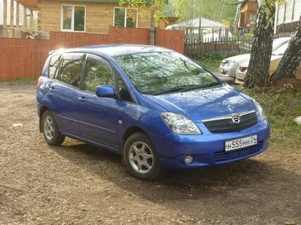 Королла спасио 2002