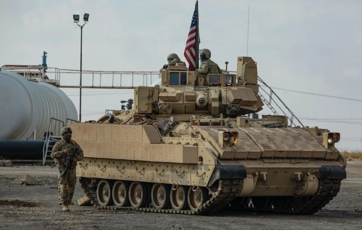 Два бредли против т90. Два бредли против т90. Т-90 прорыв. Бмп м2а3 «bradley. Бмп bradley m2a3.