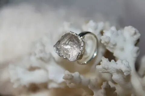 Сколько лет жизни хрустальная