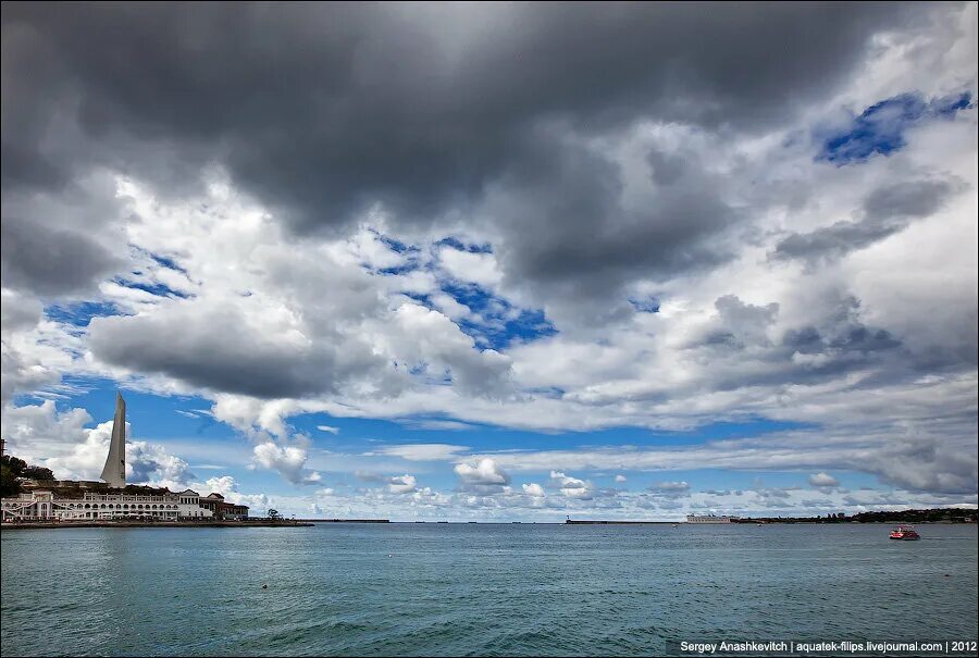 небо над севастополем. севастополь с неба. красивые облака над севастополем. севастопольское авиашоу. небо над севастополем.