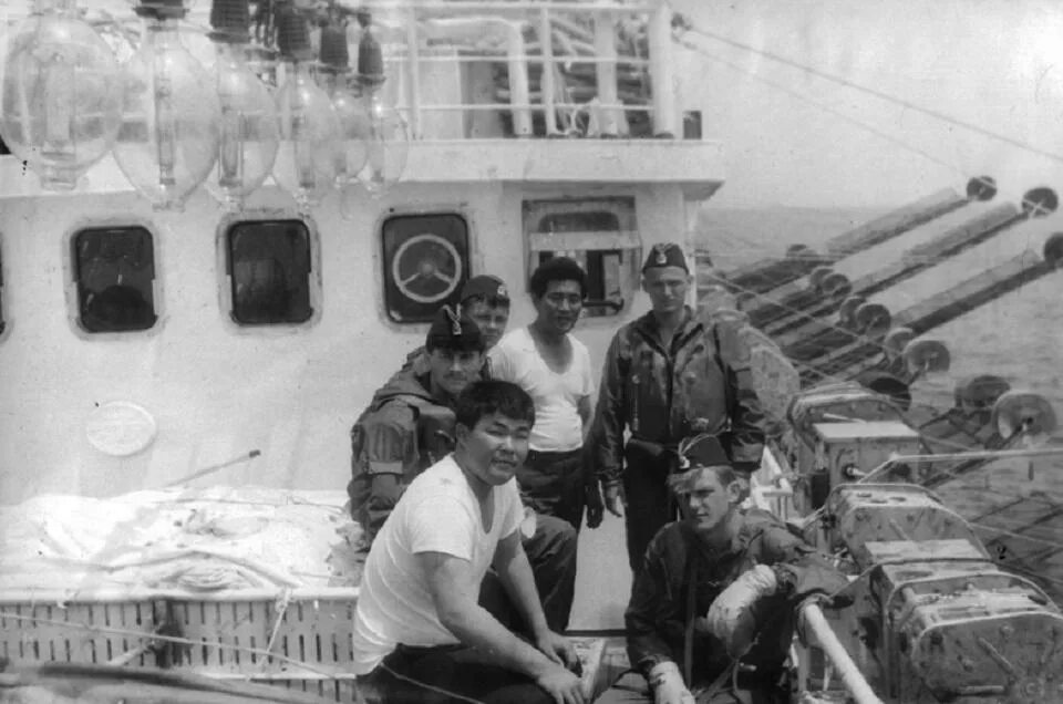 Пятнадцатилетний капитан краткое содержание. 8 обскр. Шхуна. 14 обскр казакевичево, 1997 год, пскр шмель 382. Перепишите текст 1 раскрывая скобки.