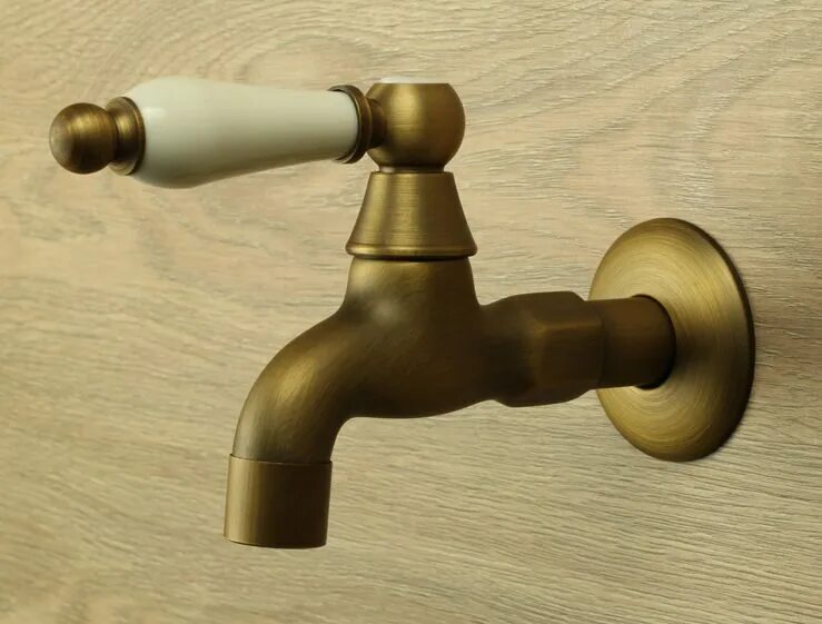 кран банник. кран банный. кран банный крб ду 20. мини бронзовый кран вс7. смеситель bronze de luxe.