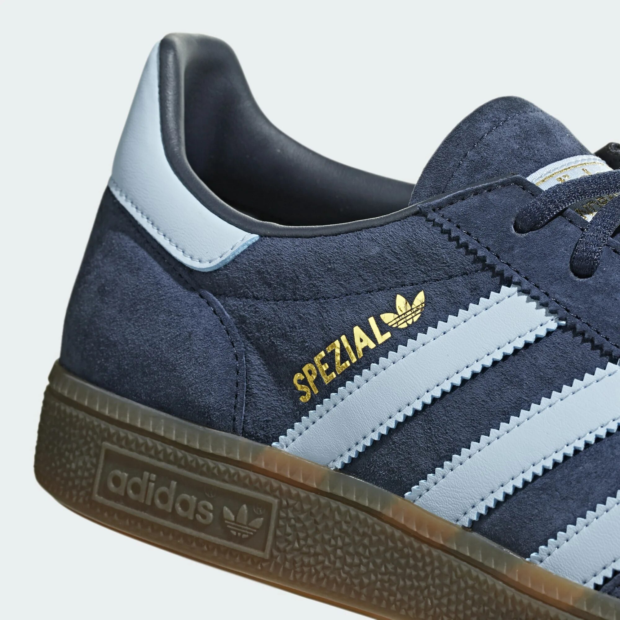 Кроссовки адидас спешиал. Adidas Handball Spezial. Adidas Originals Handball Spezial. Кроссовки adidas Handball Spezial. Adidas Originals кеды Handball Spezial.