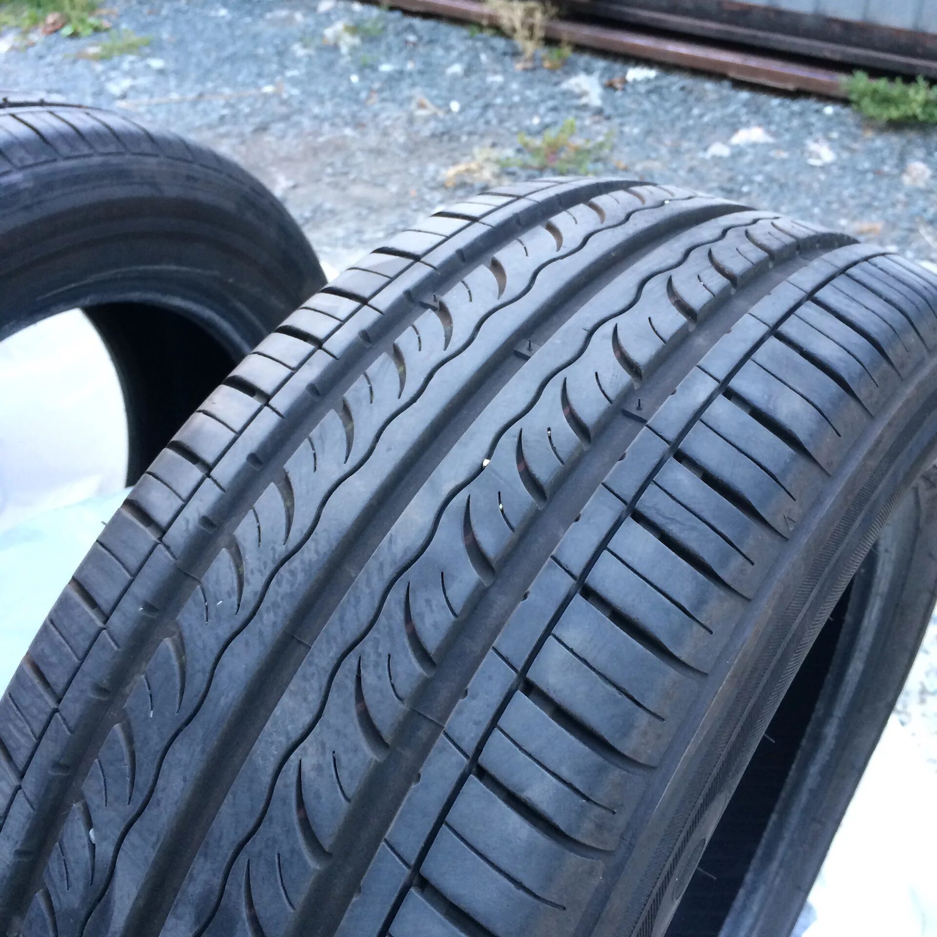 Летняя резина 205 55 r17. Solus kh17. Шины Kumho Solus kh17. Kumho Solus KH 205/55 r16 лето. 205 55 16 Kumho Solus kh17 98t.