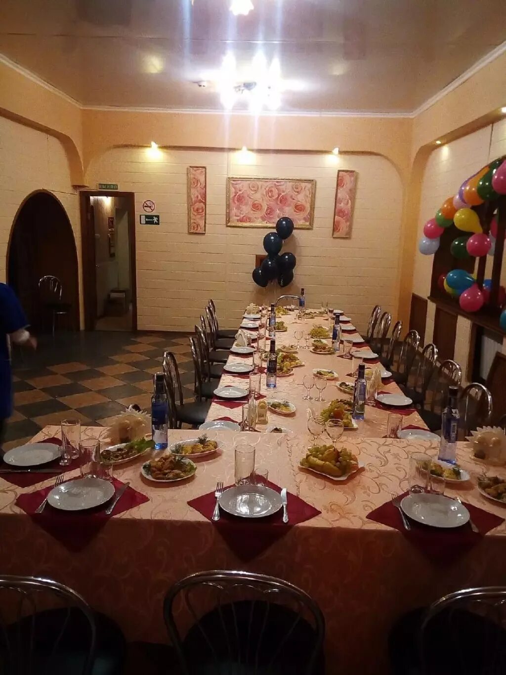 Кафе сокол вологодская область. Престиж сокол. Кафе сокол орск. Огни сокола кафе. Сокол калинина 28.