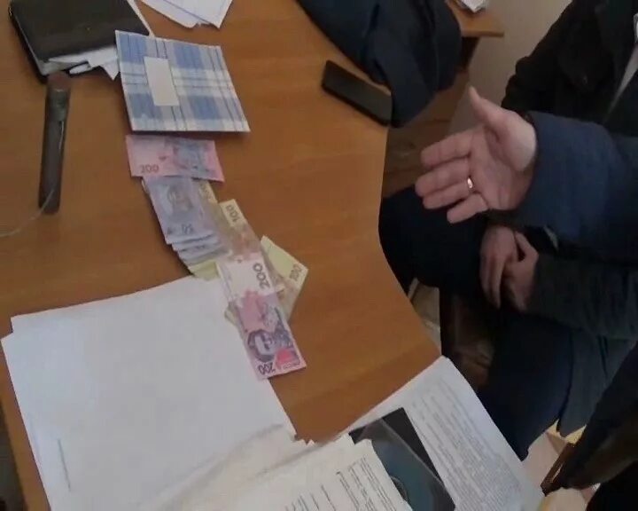 Взятка украины. Коррупционеры украины. Украинская коррупция. Коррупция. Неосновательное обогащение.
