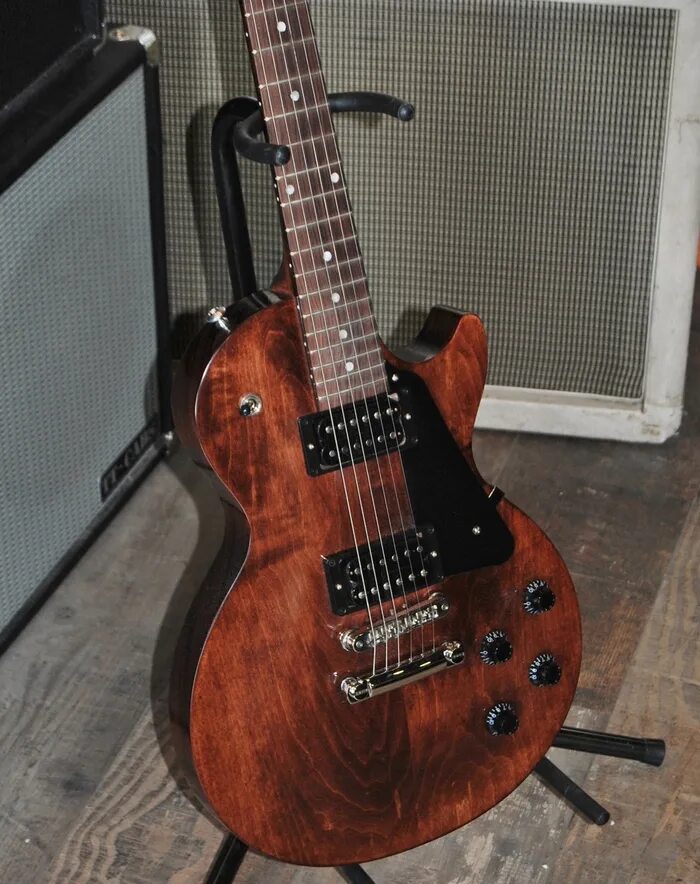 Gibson sg hp 2017. Gibson sg faded 2005. Gibson les paul studio 2016 faded t. Коричневый gibson les paul. Gibson les paul studio faded worn brown.