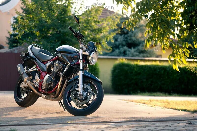 Мотоцикл suzuki bandit 400. Suzuki bandit 1250 2008. Скорость сузуки бандит. Сузуки бандит 400 максималка. Скорость сузуки бандит.