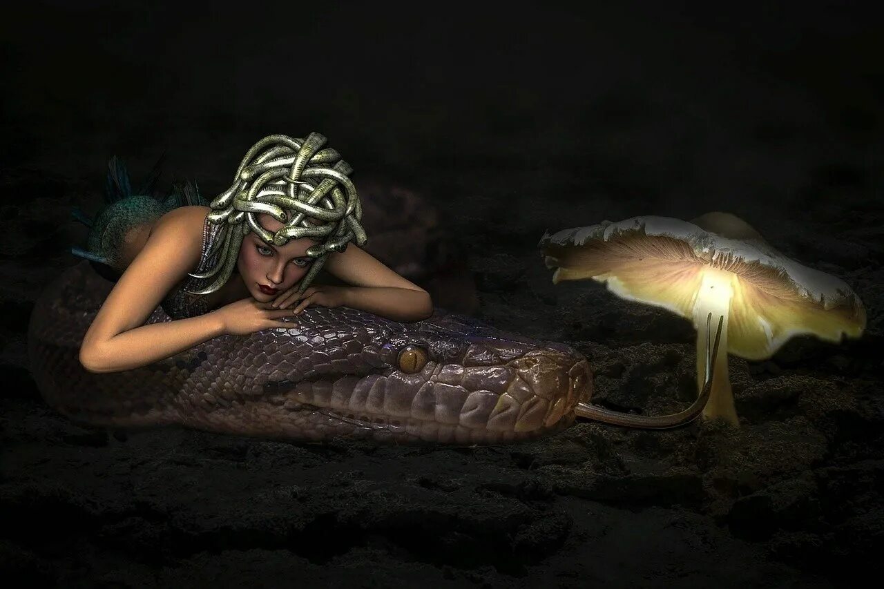 Huge sharp mythical snake like recorded