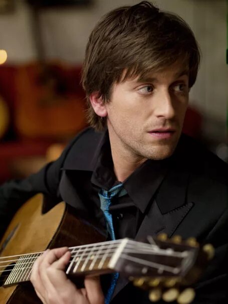 Тома дютрон. Жак дютрон. Thomas dutronc биография. Dutronc jesus. Тома дютронк.