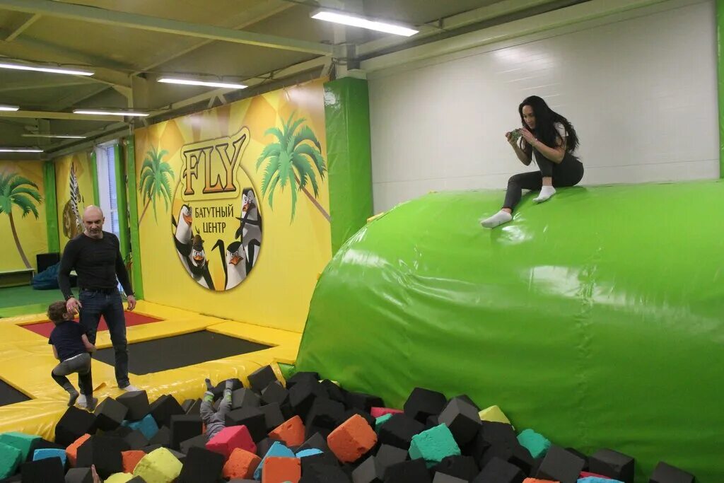 Flip fly батутный. центр fly. батутный центр в москве doaflip. центр fly. батутный центр березники.